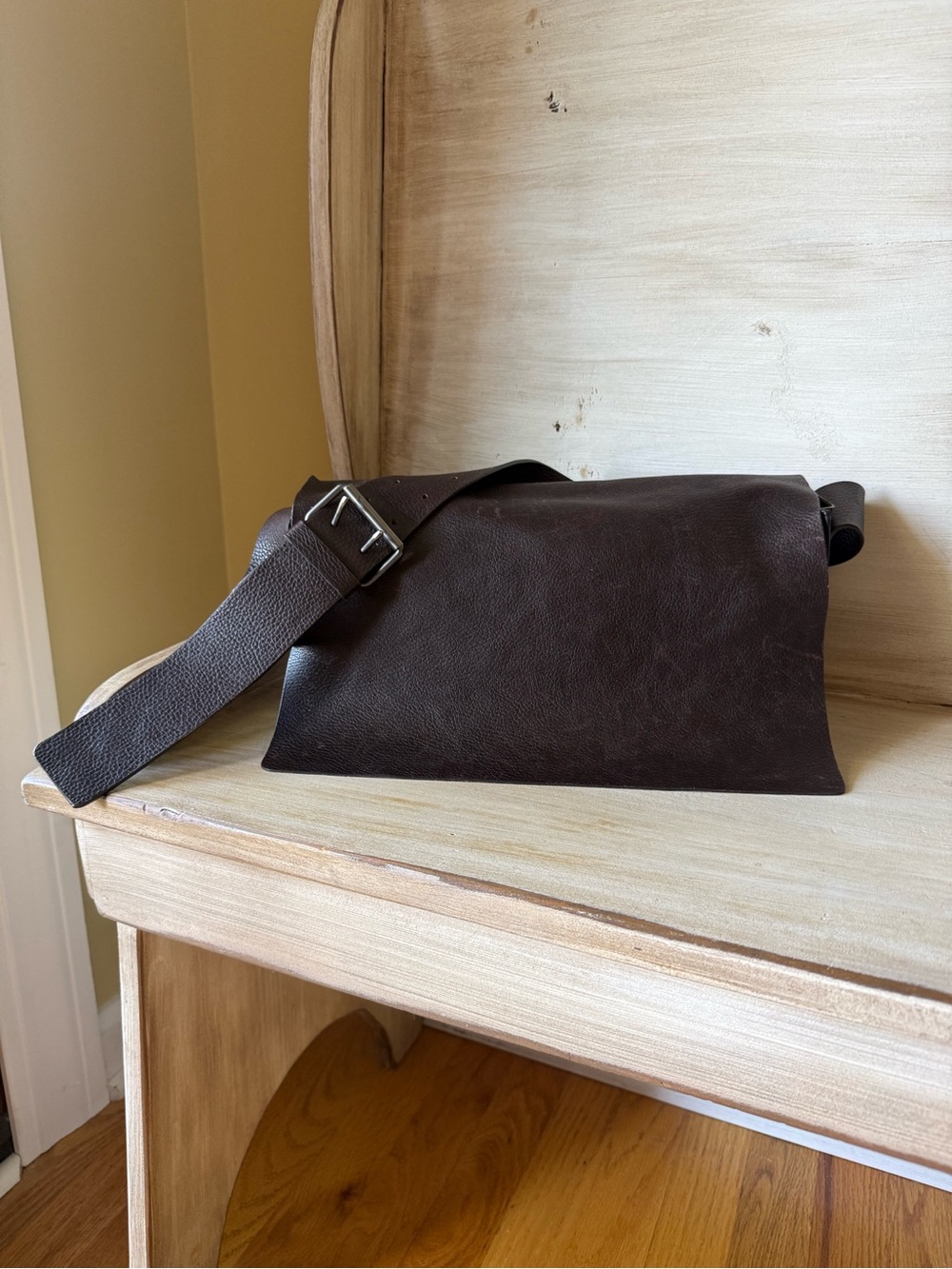 Banana Republic Brown Leather Rectangle Crossbody Minimalist Rugged